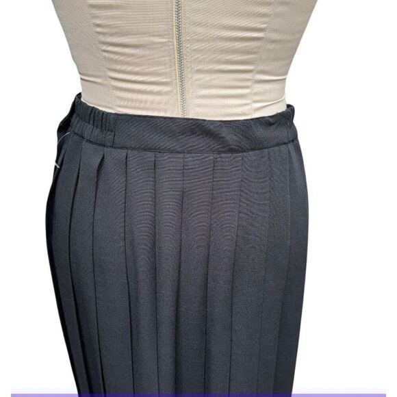 NWT Liz Baker Essentials Pleated Midi Skirt Sz. 14 Black Side Buttons Stretch Wa - Picture 5 of 6